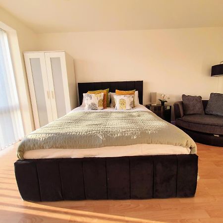 Contemporary Modern Studio Apartment - City Centre Birmingam Exterior foto