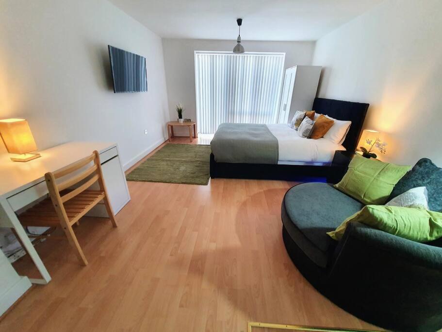 Contemporary Modern Studio Apartment - City Centre Birmingam Exterior foto